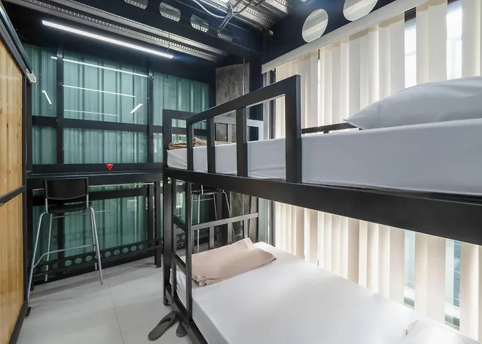 Hotel Oyo 1084 Guyasuka Ratchada
