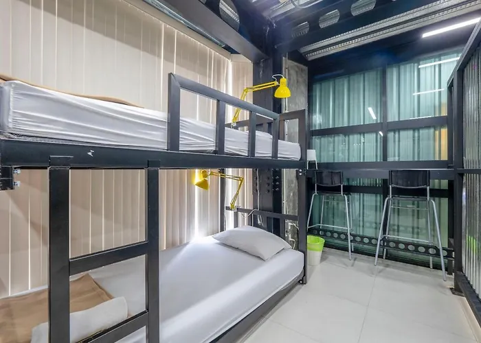 Hotel Oyo 1084 Guyasuka Ratchada 2*